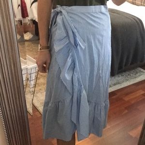 J. Crew seersucker wrap skirt. SZ 2